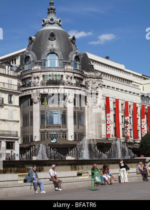 Bazar de l'Hôtel de Ville, BHV, grand magasin, Paris, France Banque D'Images