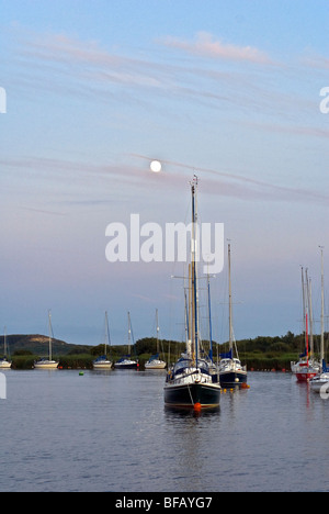 La location des bateaux à voile Port de Christchurch Dorset UK South coast Banque D'Images