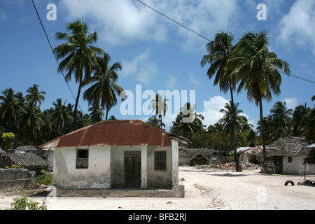 Maison traditionnelle dans Village de Jambiani Zanzibar Banque D'Images