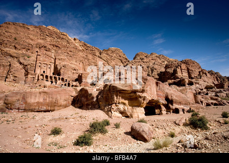 Tombeau de l'urne et Royal tombs, Petra, Jordanie Banque D'Images