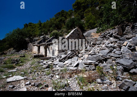 Maison abandonnée sur l'île de Brac, Croatie, Dalmatie Centrale Banque D'Images