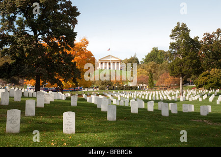 L'automne dans le cimetière d'Arlington, Washington DC USA Banque D'Images