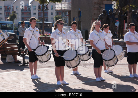 Saint Helier Jersey 2009 Place de la libération le Dauphin Marching Band performing Banque D'Images