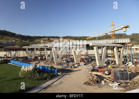 Construction de pont près de l'aéroport de Sochi, Russie Banque D'Images