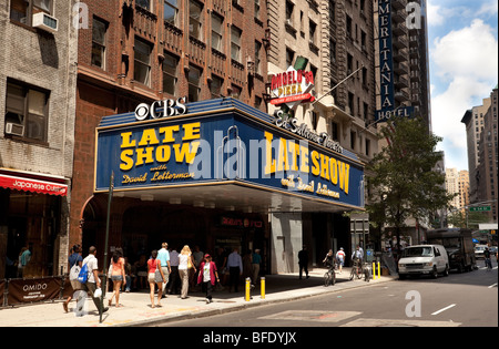 Emblématique Ed Sullivan Theatre Front et le chapiteau David Letterman, New York City, États-Unis. Banque D'Images