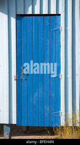 Porte en bois bleu Banque D'Images