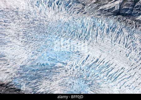 Domaine cravass sur un glacier dans la côte de la Colombie-Britannique Canada Mountaims Banque D'Images