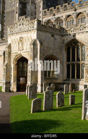 L'entrée de St Peter et St Paul's Church à Lavenham, Suffolk, Angleterre. Banque D'Images