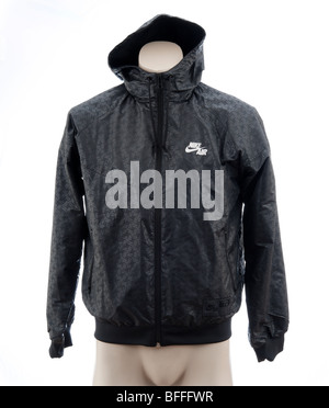 Noir Veste Windrunner nike mens veste avec cagoule. impression de tous les détails avec plus de full zip hood Banque D'Images