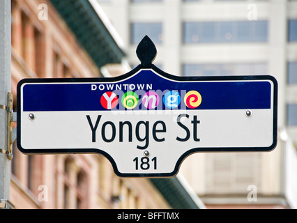 Yonge Street Sign dans le centre-ville de Toronto, Toronto, Ontario, Canada, Amérique du Nord Banque D'Images