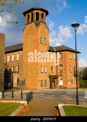 Le moulin à soie sur rue en plein centre-ville de Derby, Derbyshire, Angleterre, Royaume-Uni Banque D'Images