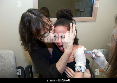 H1N1 le vaccin contre la grippe à un site de distribution de points (PODS) clinique de vaccination à New York Banque D'Images