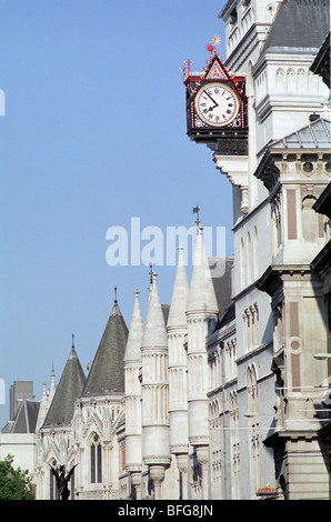 Construire les clochers de Fleet Street London England uk go Banque D'Images