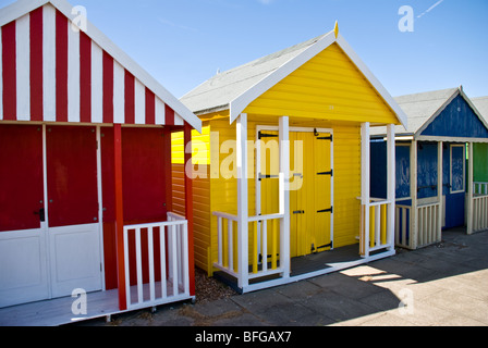 Colorés colorés, des huttes en bord de mer, à Sutton sur Lincolnshire, Banque D'Images