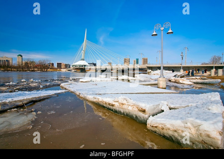 L'inondation sur la rivière Rouge, Winnipeg, Manitoba, Canada Banque D'Images