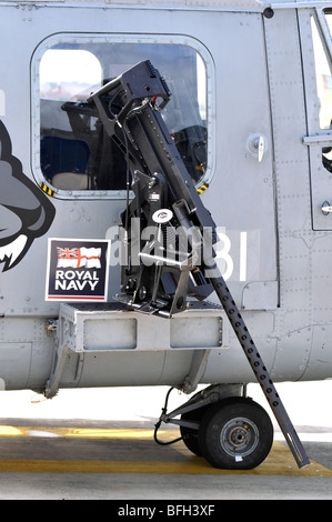 M3M Machine gun sur un hélicoptère Lynx de la Marine royale Banque D'Images