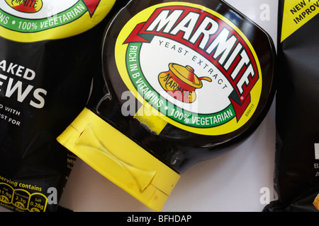 Produits d'extraits de levure Marmite par Unilever Banque D'Images