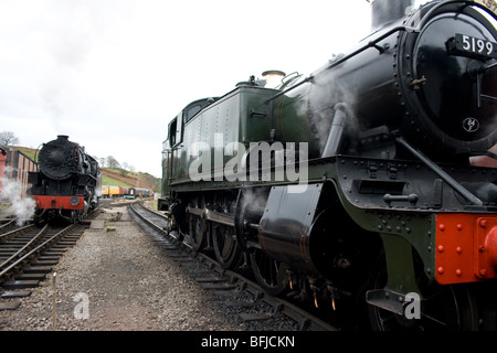 Locomotives à vapeur sur le chemin de fer de la vallée d'Churnet Banque D'Images