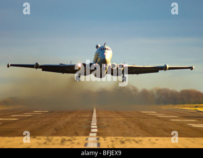 HS Nimrod MR2 d'un levé de RAF Kinloss MR Wing la base principale de la flotte Nimrod 5536 SCO Banque D'Images