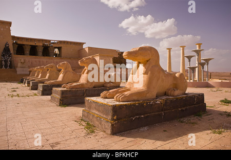 OUARZAZATE, MAROC - décor de cinéma à l'Atlas Corporation Studios. Banque D'Images