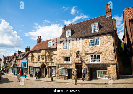 Côte raide à Lincoln avec juif's House Restaurant, Lincolnshire, Angleterre, RU Banque D'Images