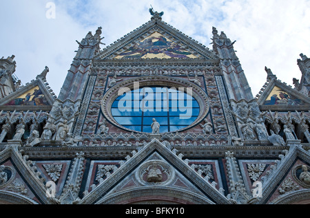 Italie,Toscane,Sienne,la Cathédrale,détail de la façade Banque D'Images