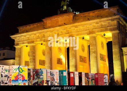 La porte de Brandebourg sur 20ème anniversaire de la chute du Mur de Berlin Banque D'Images