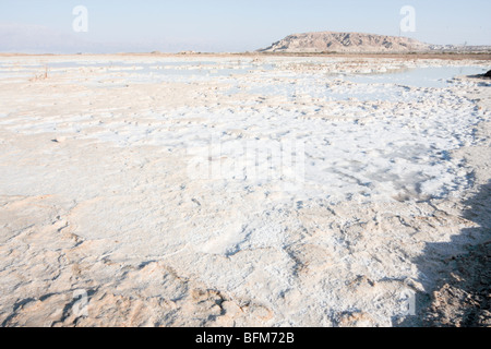 Israël, la formation de sel de la mer morte causée par l'évaporation de l'eau Banque D'Images