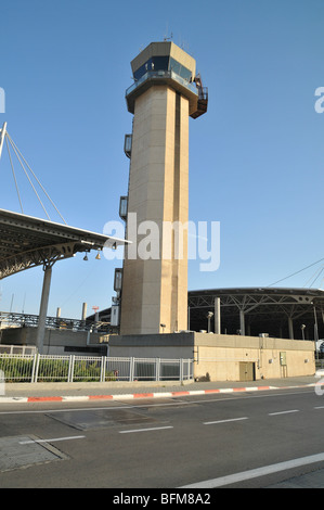 L'aéroport international Ben Gourion, Israël la tour de contrôle de l'air Banque D'Images