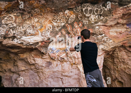 L'Australie, l'Australie du Sud, Coober Pedy. La photographie Harry's Crocodile nid souterrain. Un emplacement dans le film Mad Max III. Banque D'Images