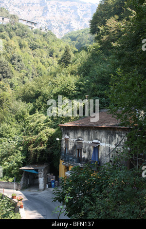 Moiano village et Mont Faito mont ci-dessous boulangerie Vico Equense Italie Naples Banque D'Images