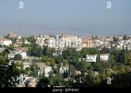 Vue de l'Alhambra sur l'Albaicin, Grenade, Andalousie, Espagne Banque D'Images