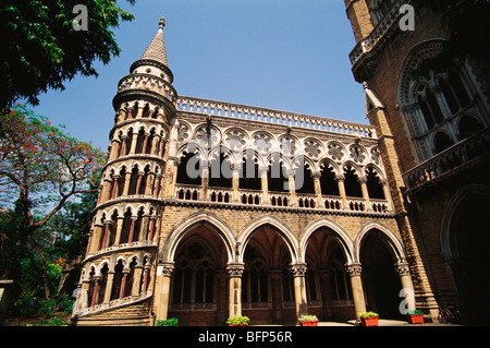 La bibliothèque de l'Université de Bombay vieux bâtiment en colimaçon Bombay Mumbai Maharashtra Inde Banque D'Images