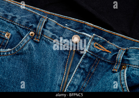 Une paire de pantalon de jeans Banque D'Images