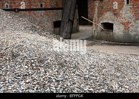 Limekilns utilisée pour faire de la chaux à partir de coquillages broyés Zuiderzeemuseum Enkhuizen Pays-Bas Banque D'Images