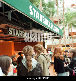 Café Starbucks, Pentagon City Shopping Mall, Washington DC, USA Banque D'Images