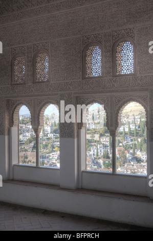 La vieille ville d'Albaicin, Grenade, Espagne, à partir de l'oratoire près du Mexuar dans le palais de l'Alhambra Banque D'Images