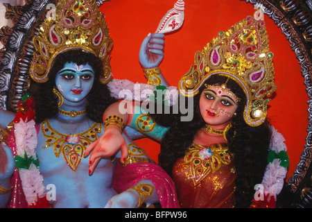 S/N 66438 : idoles de seigneur Radha Krishna ; Inde Banque D'Images