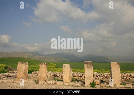 Israël, la Galilée. Ruines d'entrepôts à Tel Hazor, un site du patrimoine mondial Banque D'Images