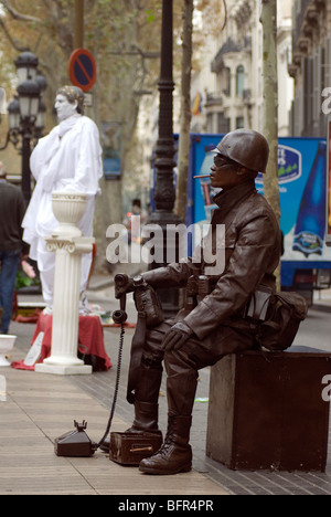 Mime sur Las Ramblas, la rue d'Espagne la plupart des documents iconographiques Banque D'Images