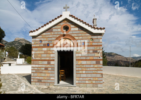 Dh Selakano IERAPETRA Grèce Crète Petit village l'église de Crète Banque D'Images