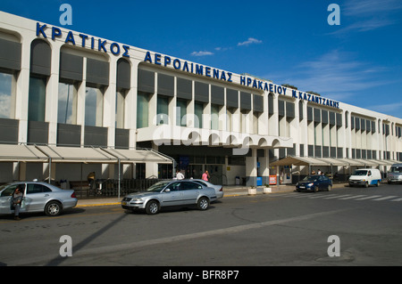 Grèce Crète Héraklion Iraklio dh Iraklio airport terminal entrée avant Banque D'Images