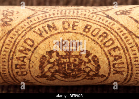 Grand vin de bordeaux vin bouchon en liège Banque D'Images