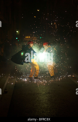 Célébration de Corre Foc à Barcelone, Catalogne, Espagne Banque D'Images