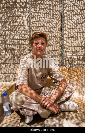 Militaire néerlandais à Uruzgan rencontre les autorités locales. Banque D'Images