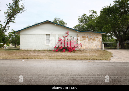 Extérieur de maison à Del Rio, le Comté de Val Verde, Texas, États-Unis Banque D'Images