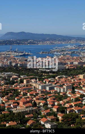 Vue aérienne de la ville et le port militaire de Toulon Banque D'Images