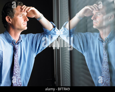 L'homme contre la pensée, fenêtre Banque D'Images