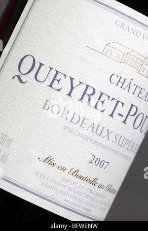 Chateau Queyret Pouillac vin rouge Bordeaux Superieur de l'étiquette de la bouteille de vin France Banque D'Images