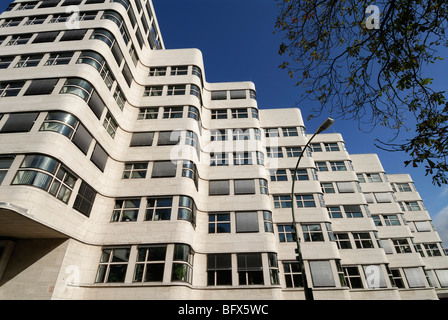 Berlin. L'Allemagne. Bâtiment d'architecture moderniste Shell-Haus 1931. L'architecte Emil Fahrenkamp. Banque D'Images